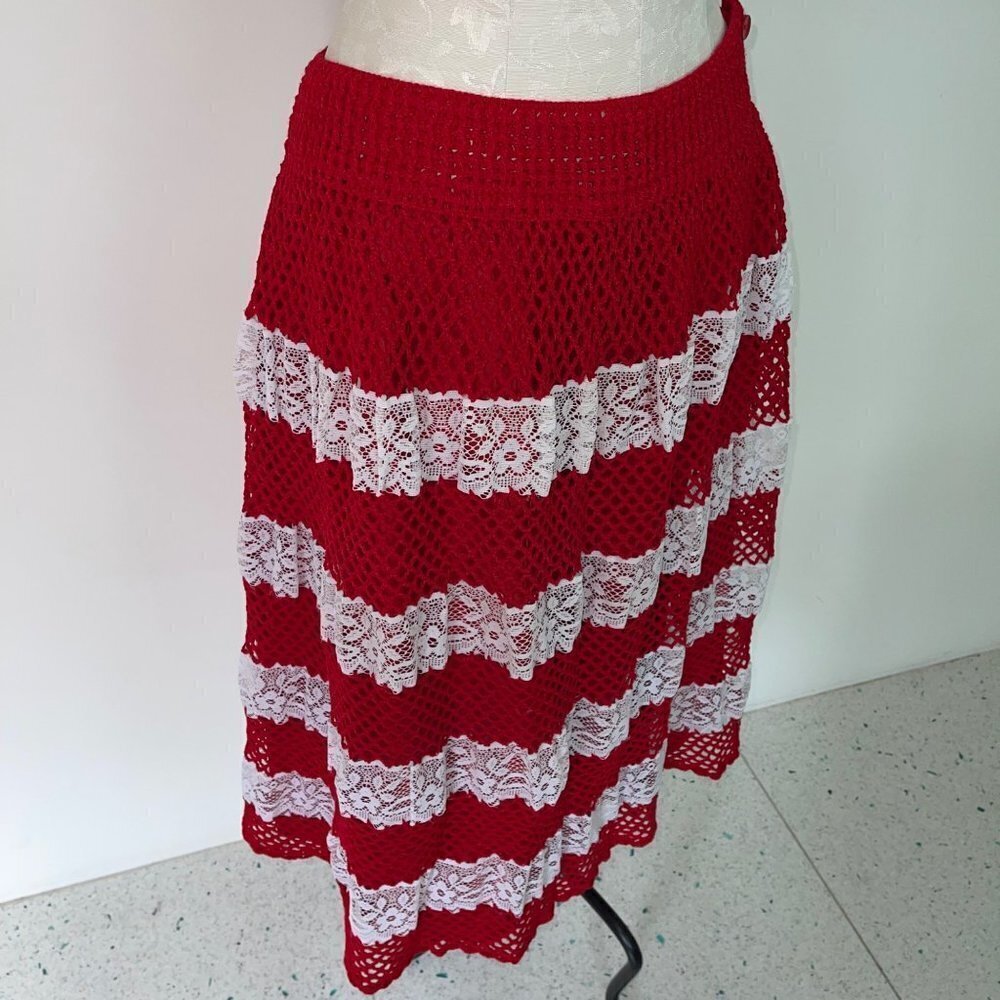 Vintage Womens Crochet Lace Skirt Size Large Fully Lined Red White Midi Button - Picture 13 of 13